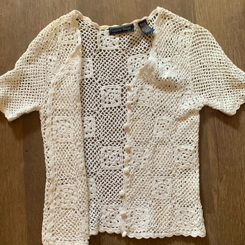 Laura Scott crochet cover top. medium 10/12
